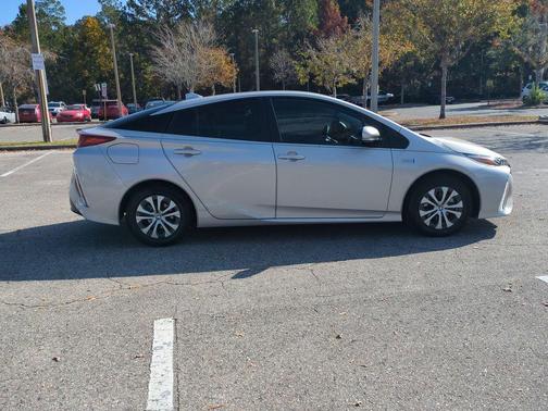 2022 Toyota Prius Prime XLE
