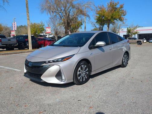 2022 Toyota Prius Prime XLE
