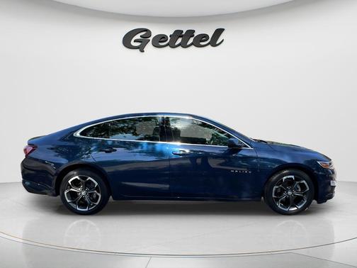 Blue Metallic 2022 Chevrolet Malibu LT