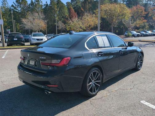 2019 BMW 330 i