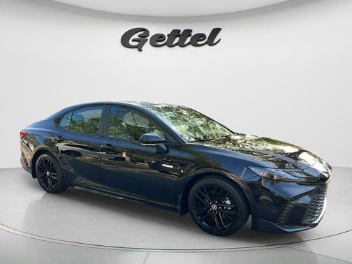 Midnight Black Metallic 2025 Toyota Camry SE