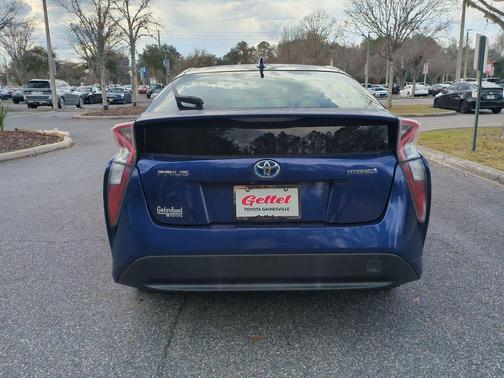2016 Toyota Prius Three