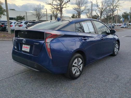 2016 Toyota Prius Three