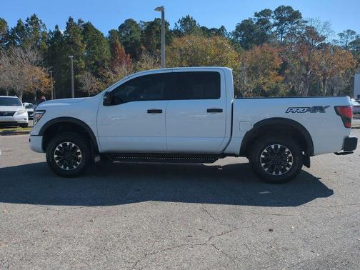 2022 Nissan Titan PRO-4X