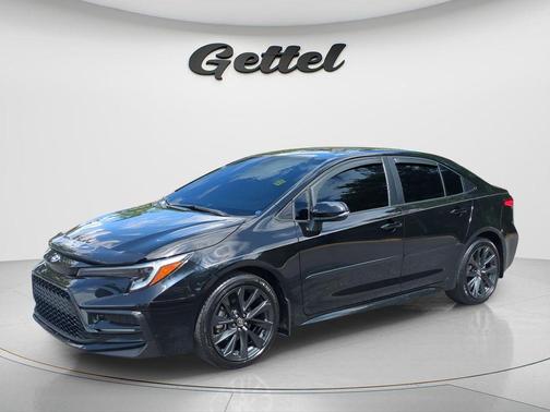 Midnight Black 2024 Toyota Corolla SE