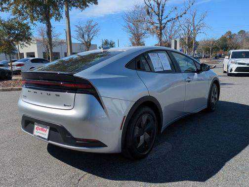 2024 Toyota Prius LE