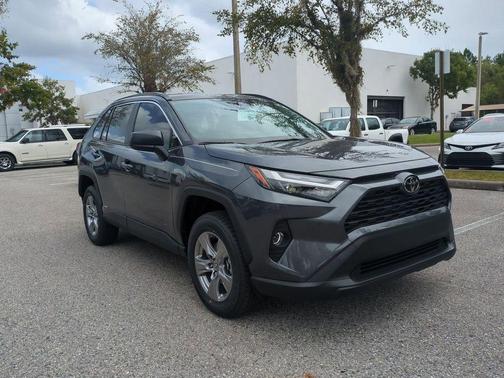 2025 Toyota RAV4 Hybrid LE