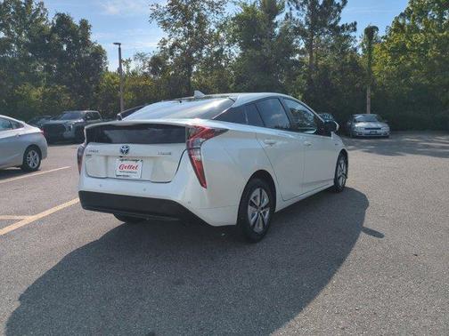 2017 Toyota Prius One