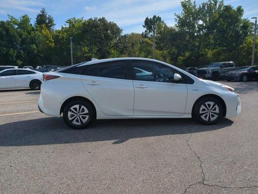 2017 Toyota Prius One