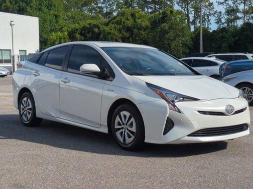 2017 Toyota Prius One
