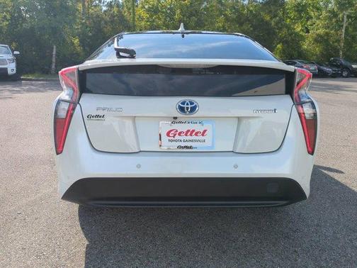 2017 Toyota Prius One