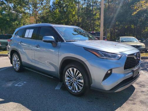 2023 Toyota Highlander Platinum