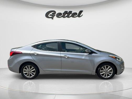 Shale Gray Metallic 2016 Hyundai ELANTRA SE