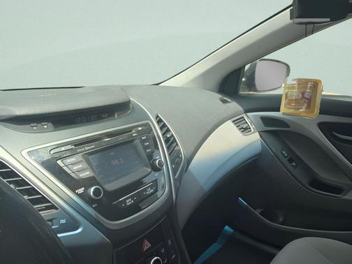 Shale Gray Metallic 2016 Hyundai ELANTRA SE