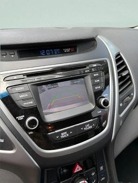 Shale Gray Metallic 2016 Hyundai ELANTRA SE