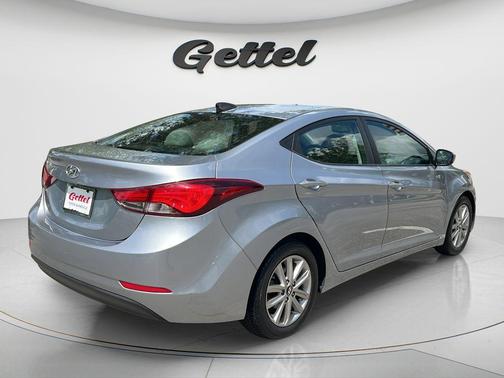 Shale Gray Metallic 2016 Hyundai ELANTRA SE
