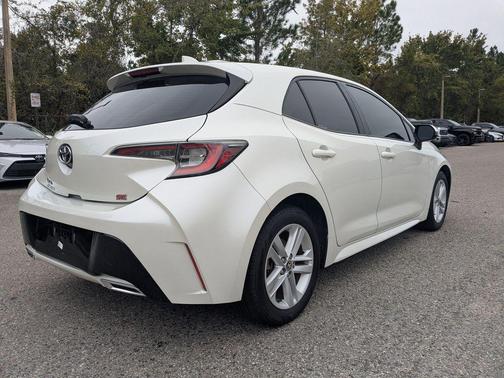2019 Toyota Corolla Hatchback SE