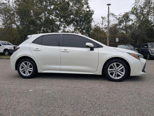 2019 Toyota Corolla Hatchback SE