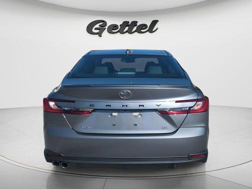 Metal 2026 Toyota Camry SE