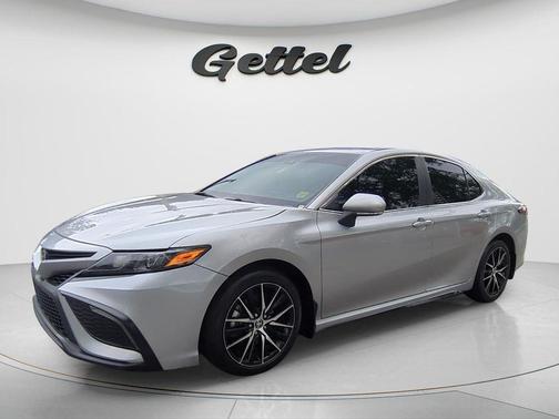 Celestial Silver Metallic 2024 Toyota Camry SE