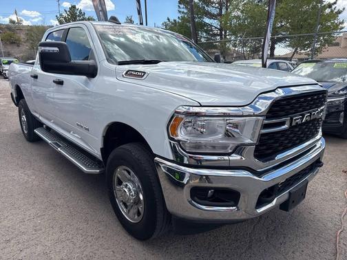 2024 RAM 2500 Big Horn Crew Cab 4x4 6'4' Box