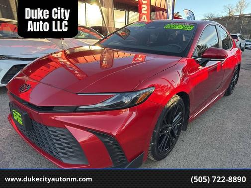 2025 Toyota Camry SE