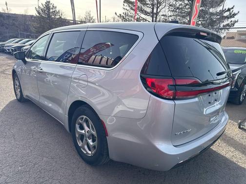 2024 Chrysler Pacifica Limited