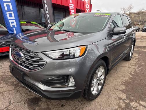 2023 Ford Edge Titanium