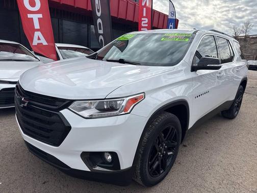 2021 Chevrolet Traverse LT Leather