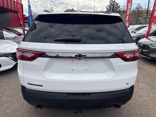 2021 Chevrolet Traverse LT Leather