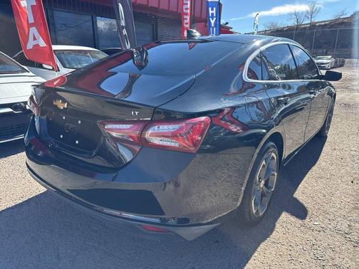 2022 Chevrolet Malibu FWD LT