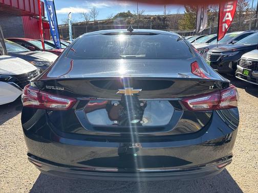 2022 Chevrolet Malibu FWD LT