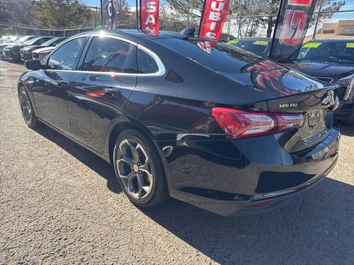 2022 Chevrolet Malibu FWD LT