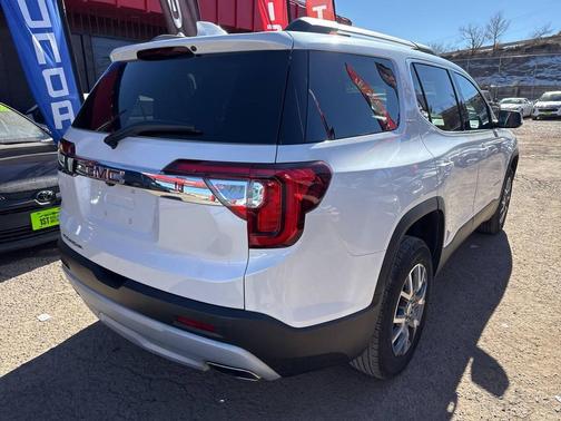 2023 GMC Acadia FWD SLT