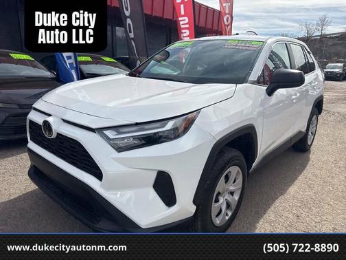 2024 Toyota RAV4 LE