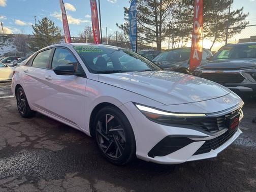 2025 Hyundai ELANTRA Sport