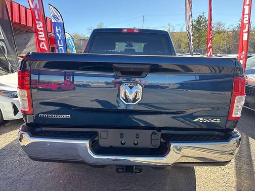 2024 RAM 2500 Big Horn Crew Cab 4x4 6'4' Box