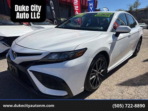 2024 Toyota Camry SE