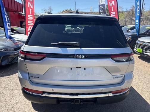 2023 Jeep Grand Cherokee Laredo