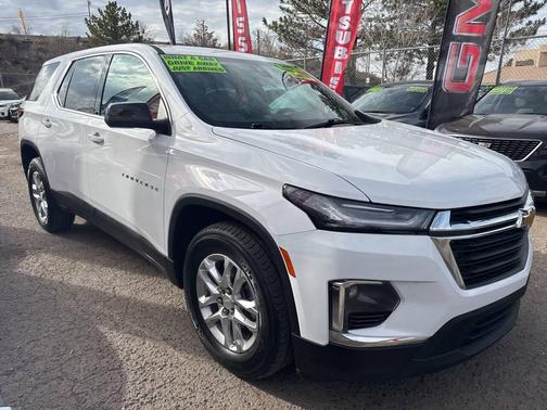 2023 Chevrolet Traverse LS