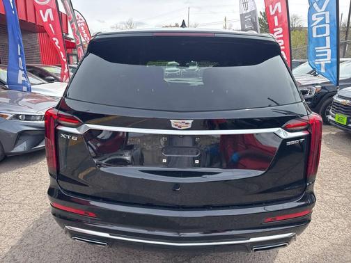 2025 Cadillac XT6 Luxury FWD