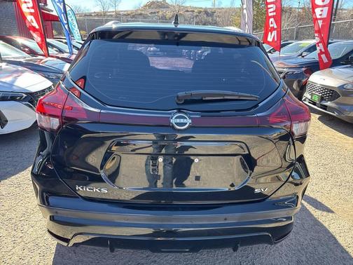 2023 Nissan Kicks SV