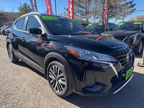 2023 Nissan Kicks SV