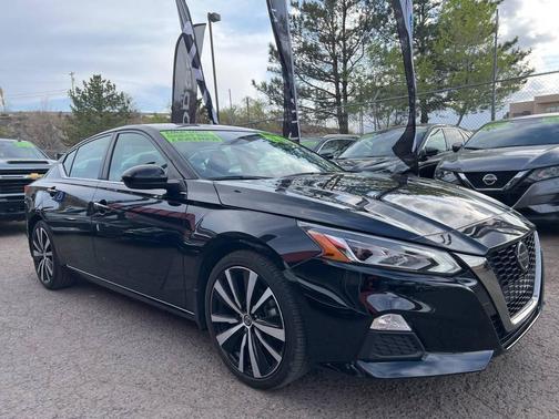 2022 Nissan Altima SR FWD