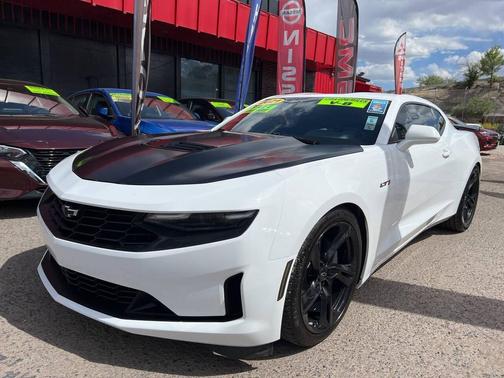 White 2021 Chevrolet Camaro LT1 2dr Coupe
