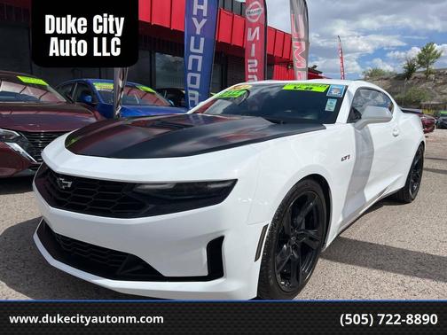 White 2021 Chevrolet Camaro LT1 2dr Coupe