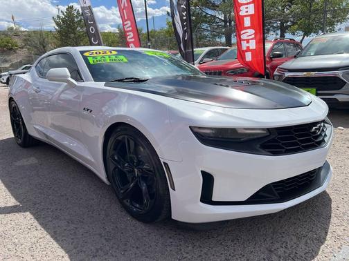 White 2021 Chevrolet Camaro LT1 2dr Coupe