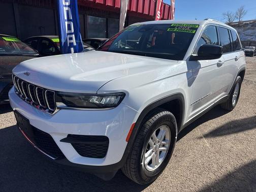 2024 Jeep Grand Cherokee Laredo