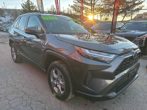 2024 Toyota RAV4 Hybrid LE