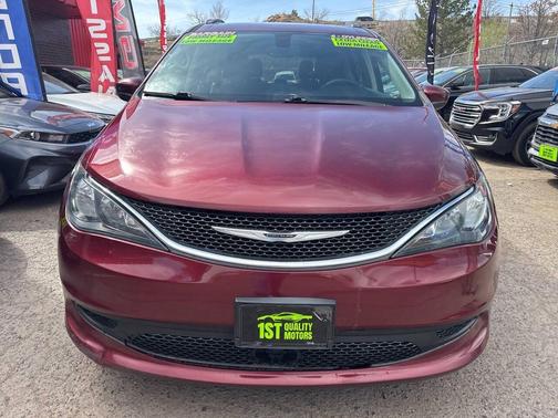 2021 Chrysler Voyager LXI